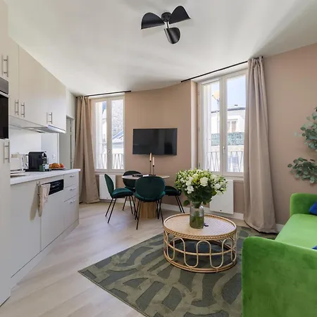 Sereners - Serviced - Montmartre Appartement